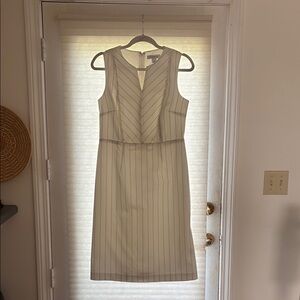 Liz Claiborne Tan Sleeveless V-neck Sheath Dress